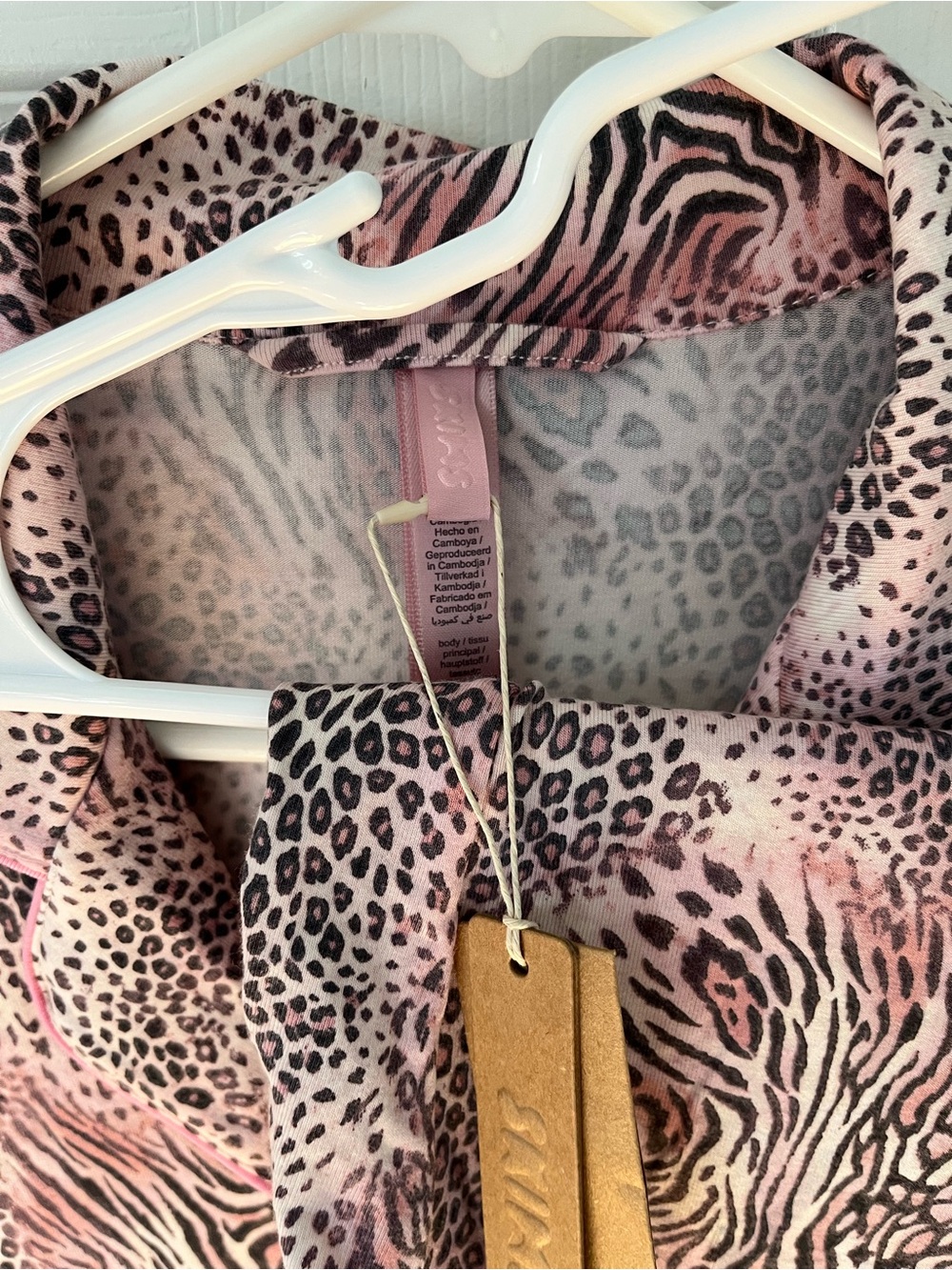 SKIMS Sleep Long Sleep Set in Bloom Mini Animal Print Sz M NWT 🩷🤎 - Picture 4 of 11